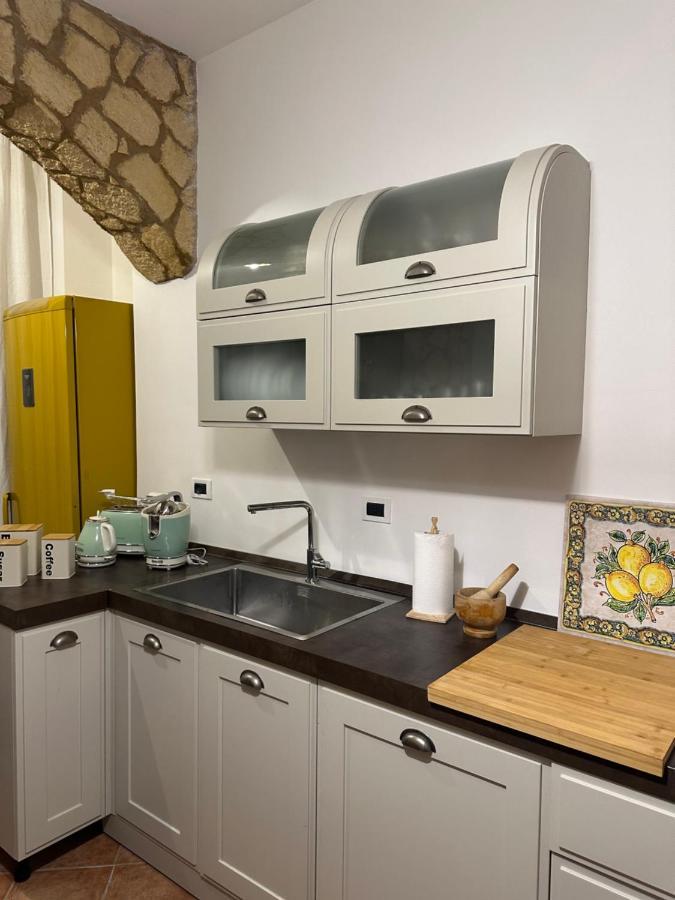 La Kalsa Di Somavi Apartment Palermo Luaran gambar
