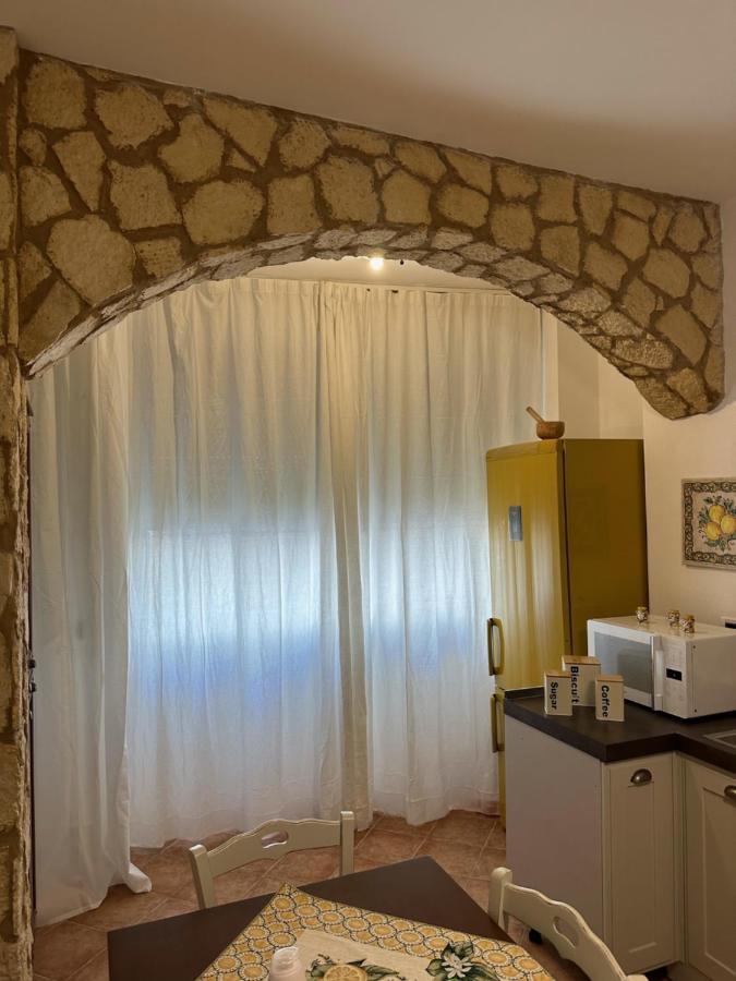 La Kalsa Di Somavi Apartment Palermo Luaran gambar